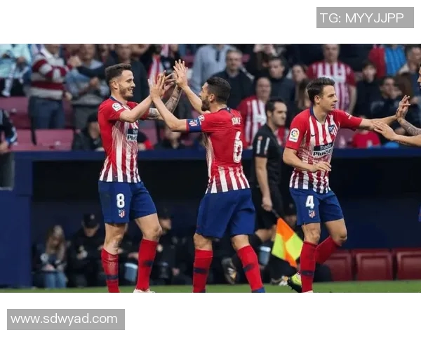 埃斯托里迎战本菲卡谁能在这场对决中笑到最后