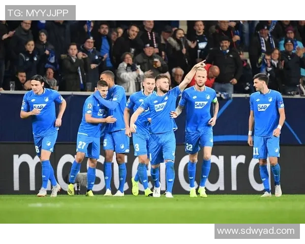 奥雷布洛与天狼星的激烈对决揭示足球战术的较量与球队实力的碰撞 奥雷布洛与天狼星的激烈对决揭示足球战术的较量与球队实力的碰撞